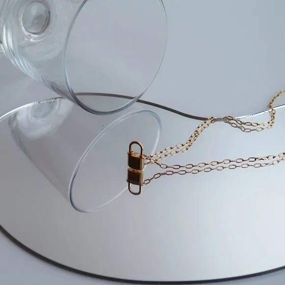 NEW 18K Gold Plated Lock Padlock Pendant Link Chain Paper Clip Necklace - Picture 4 of 6